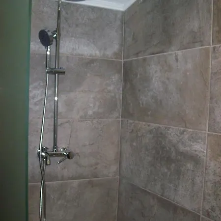 Lägenhet Sea Breeze 2 *