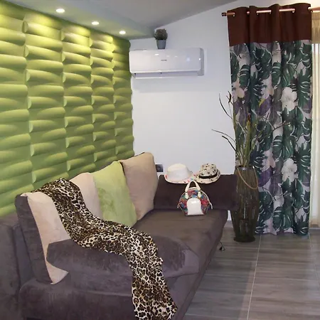 Lägenhet Sea Breeze 2