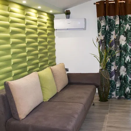 Apartment Sea Breeze 2 *