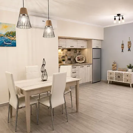Apartment Sea Breeze 2