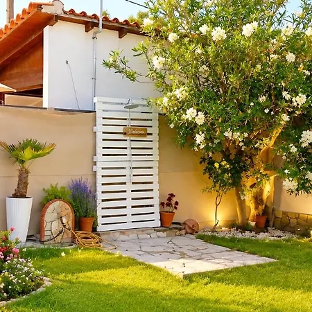 Sea Breeze 2 Apartment *