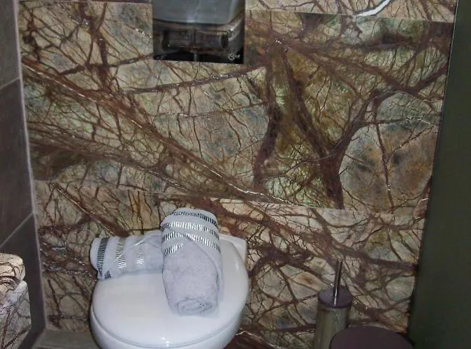 Sea Breeze 2 يميناريا