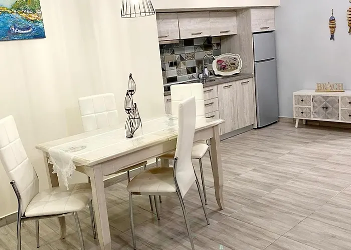 Sea Breeze 2 * يميناريا